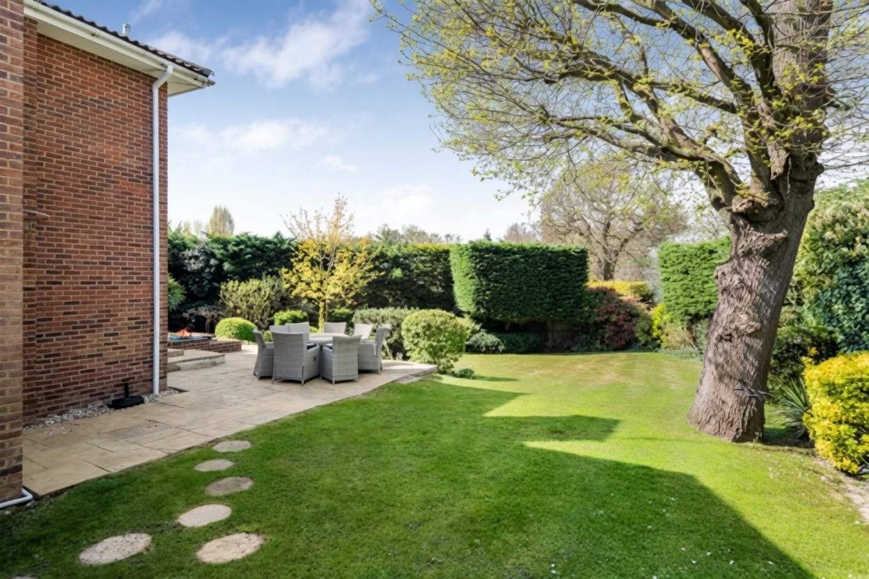 Coombehurst Close, Barnet, EN4, Barnet